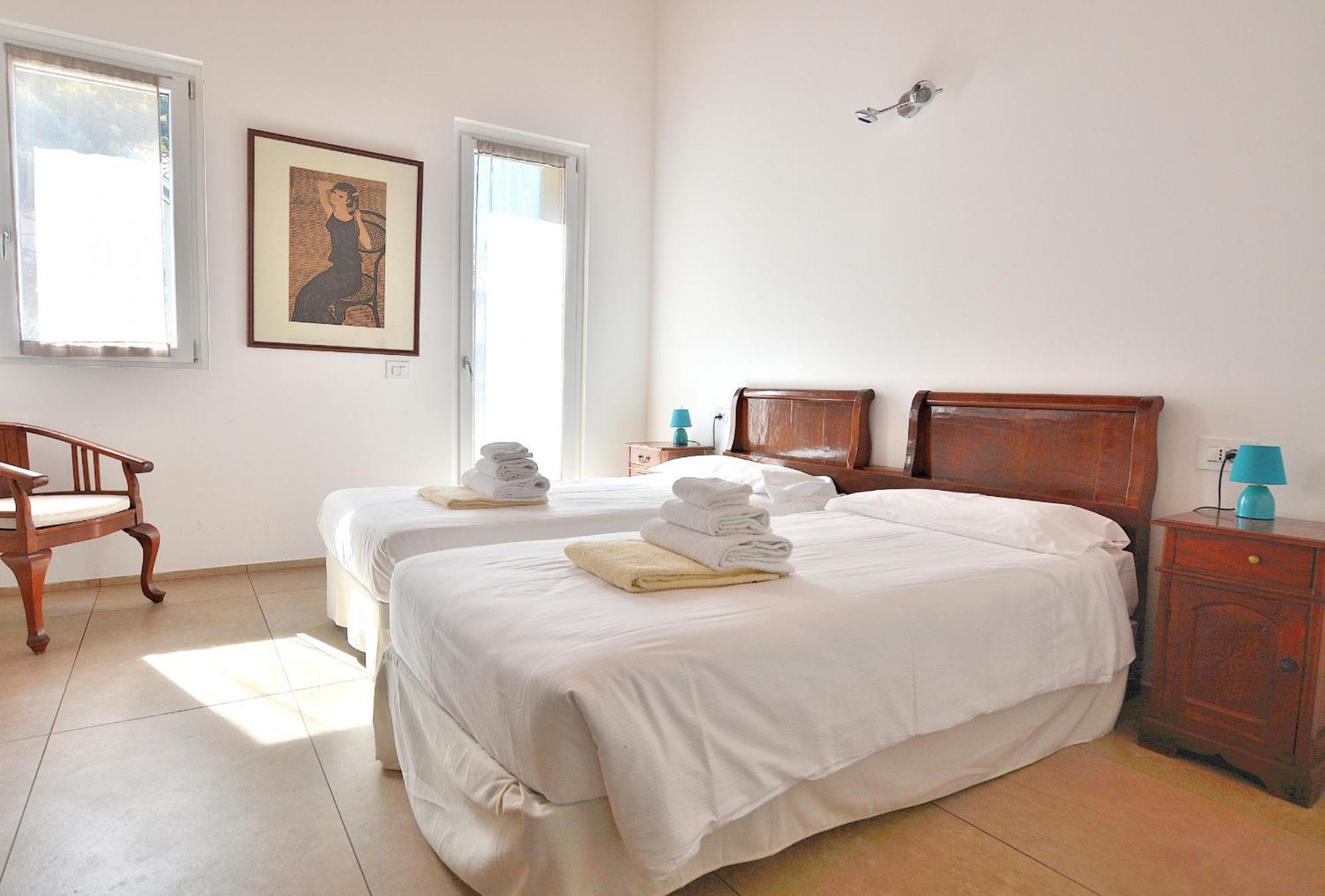 South Apartment With Pool Torri del Benaco Kültér fotó