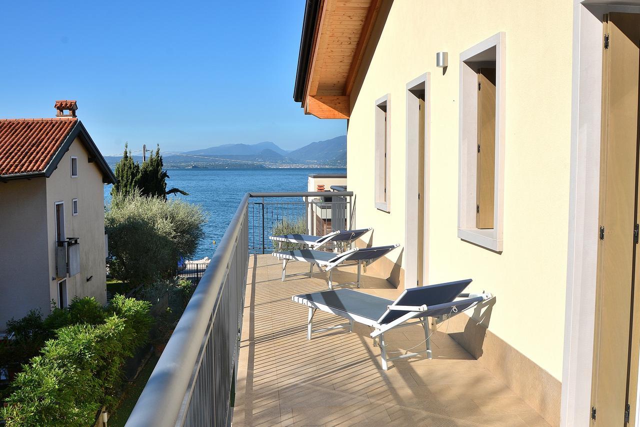 South Apartment With Pool Torri del Benaco Kültér fotó